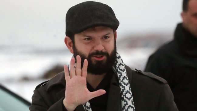 La confianza en Boric creció a su nivel más alto en 21 meses