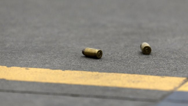 Carabineros enfrentó a delincuentes que intentaban robar auto de adulto mayor