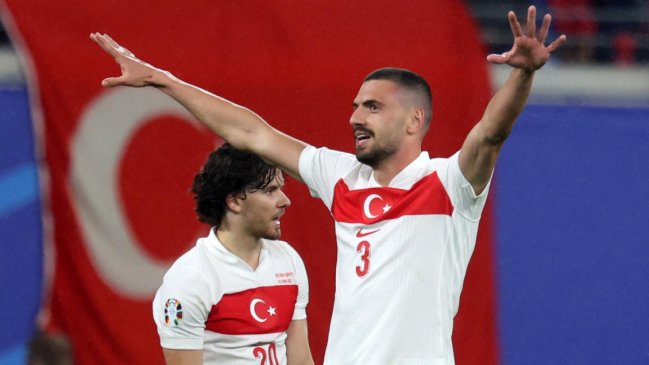 [VIDEO] Demiral repitió para Turquía y aumentó la ventaja ante Austria en octavos