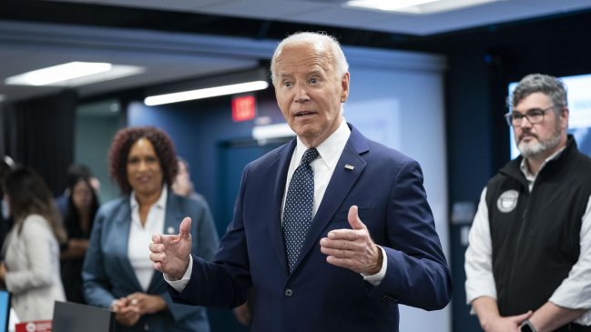 Biden intenta calmar las aguas en su equipo: 