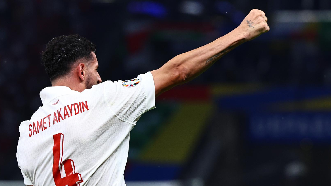 [VIDEO] Samet Akaydin se inscribió con el 1-0 de Turquía sobre Países Bajos