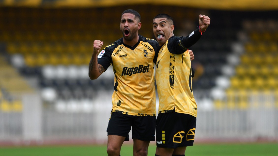 Coquimbo se hizo fuerte de local y pasó por encima de Cobresal en la Copa Chile