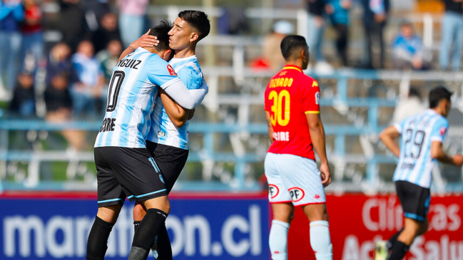 [VIDEO] ¿Al Puskás? El golazo de Tomás Aránguiz de mitad de cancha ante Unión Española