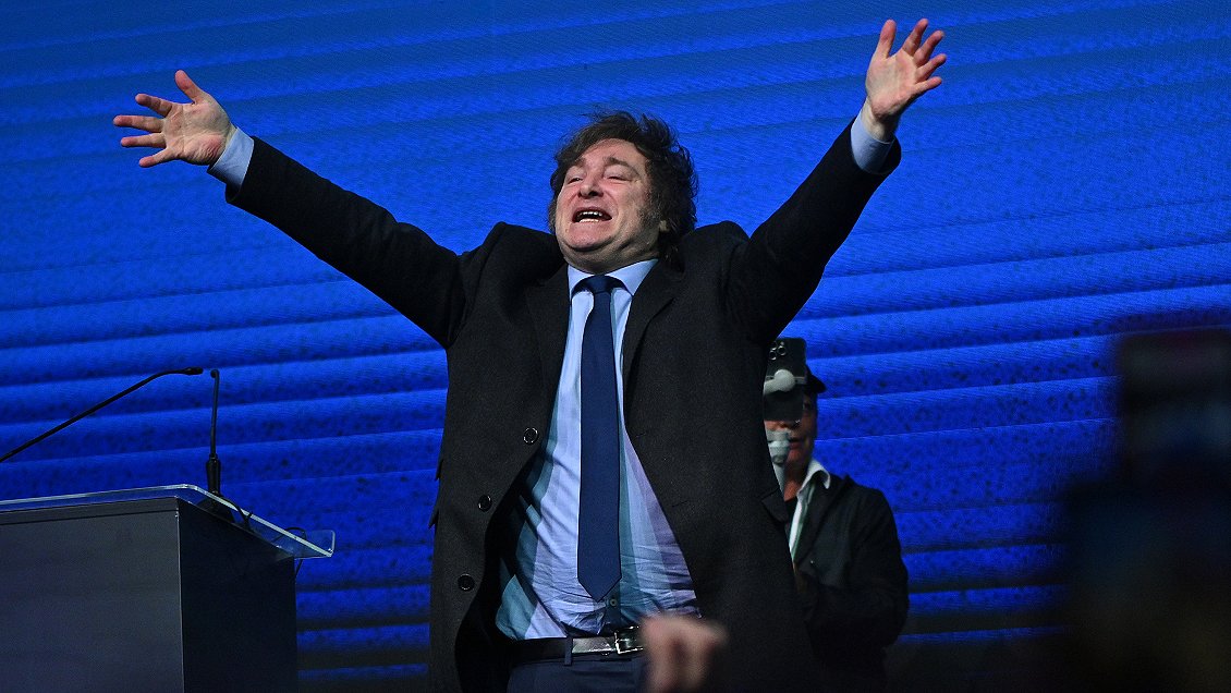 Milei firmó junto a 18 gobernadores un pacto de medidas 