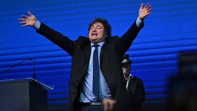 Milei firmó junto a 18 gobernadores un pacto de medidas 