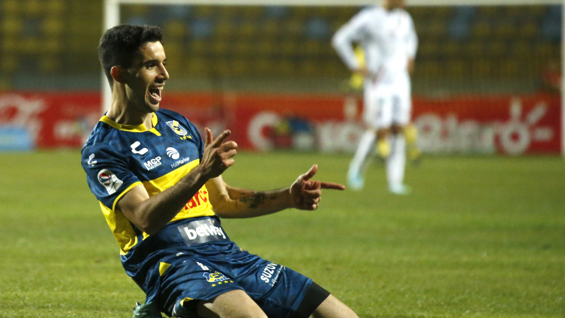 Lautaro Pastrán regresó a Everton como refuerzo para el segundo semestre