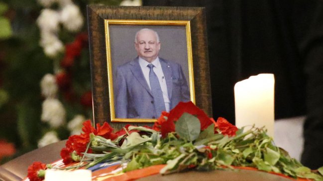 Núñez negó división en el PC, pero echó en falta el liderazgo unificador de Teillier