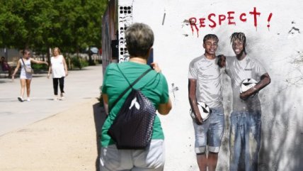   Artista urbano pintó un mural pidiendo respeto para Yamal y Williams 