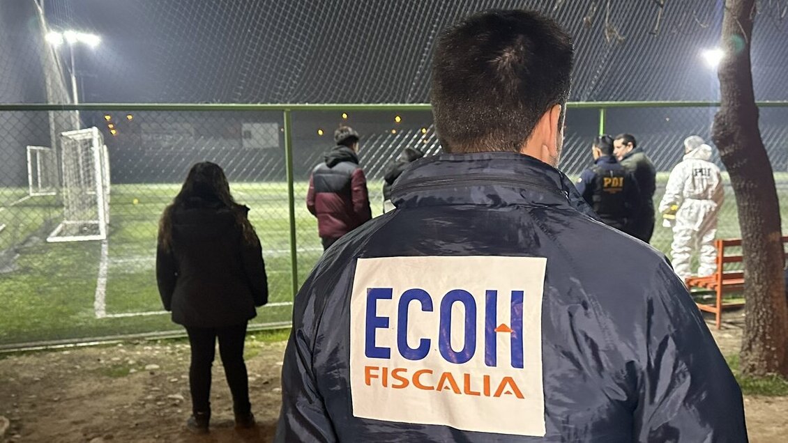 Hombre murió baleado mientras jugaba fútbol en Pedro Aguirre Cerda