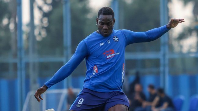 Ramón Díaz descartó a Mario Balotelli para Corinthians