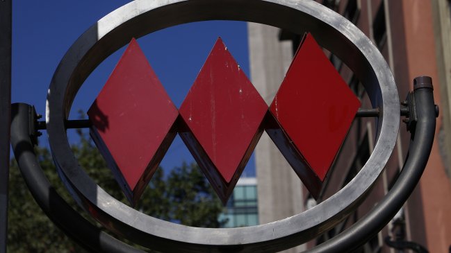 Metro mantiene servicio parcial en Líneas 1 y 5