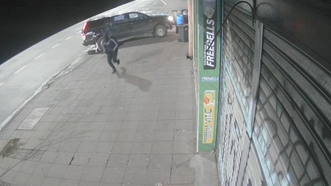 Comerciante fue baleado en la cabeza al momento de abrir su local