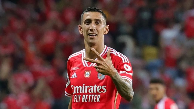 Angel Di María seguirá una temporada más en Benfica