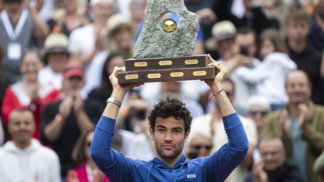 Matteo Berrettini conquistó el torneo de Gstaad frente a Quentin Halys