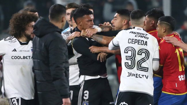Arbitro Diego Flores detalló expulsiones en informe del Colo Colo-Unión Española