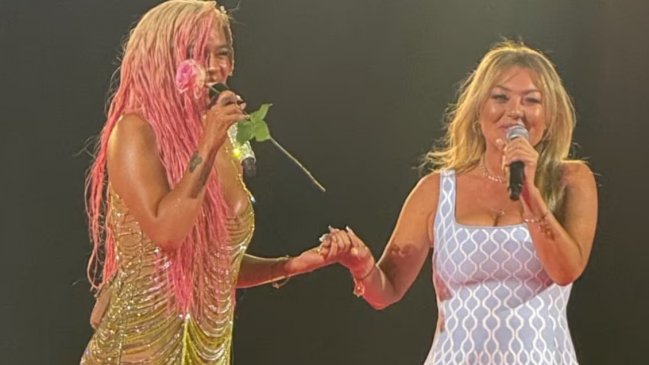Amaia Montero sorprendió al subir al escenario en concierto de Karol G