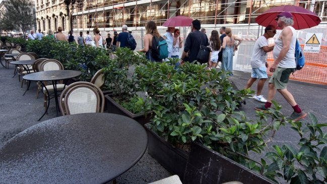 Intensa actividad del volcán Etna deja lluvia de ceniza sobre Catania