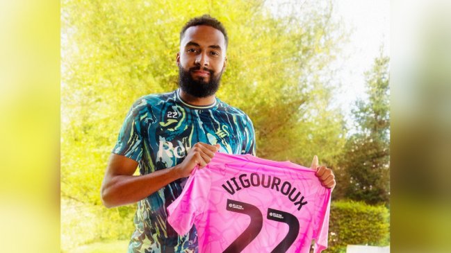 Lawrence Vigouroux se convirtió en nuevo arquero de Swansea