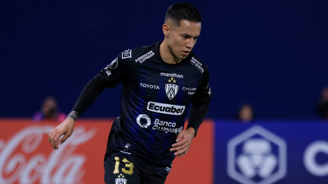 Independiente del Valle descartó contactos con Colo Colo por Matías Fernández