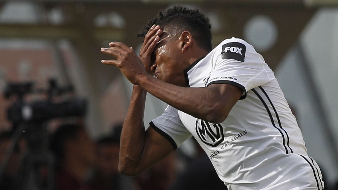 Exjugador de Colo Colo fue denunciado ante la Fiscalía de Ecuador por identidad falsa