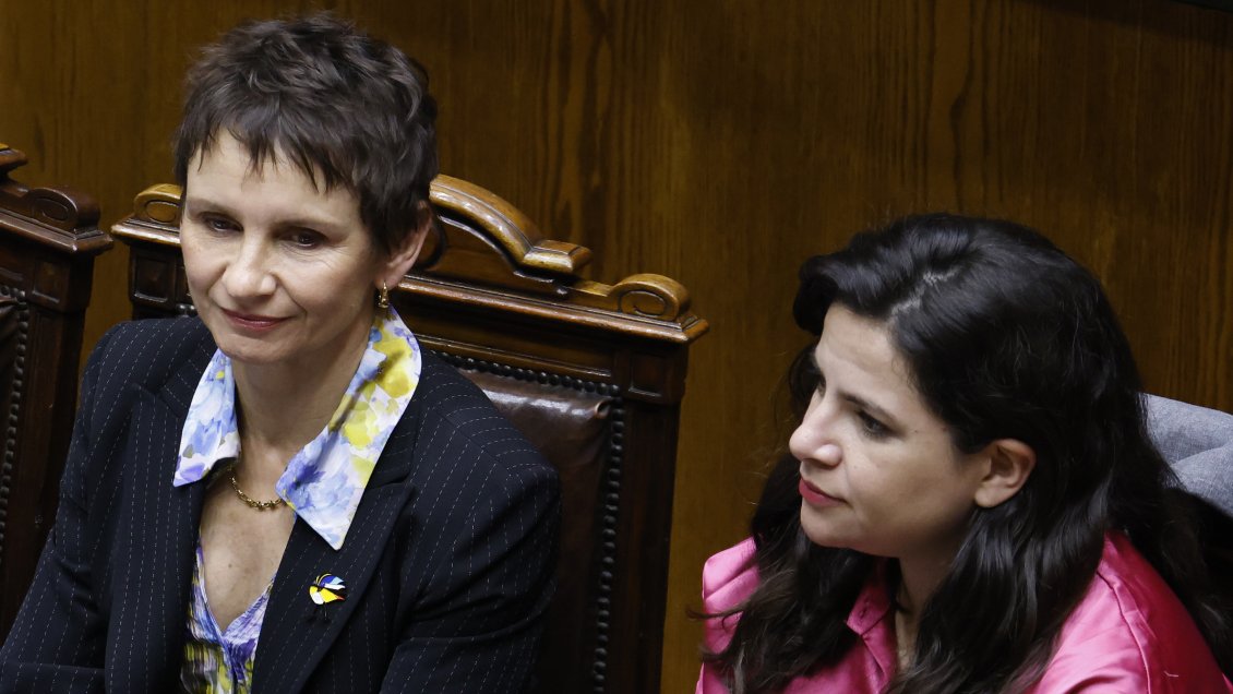 Elecciones: Oficialismo abordó negociación de candidaturas GORE en La Moneda