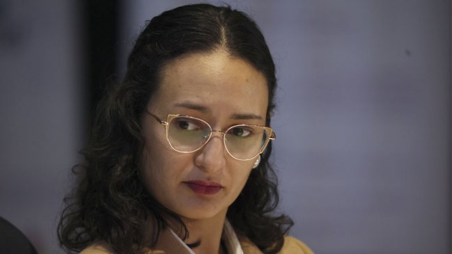 Alcaldesa de Lo Espejo está con protección policial tras amenazas a su equipo