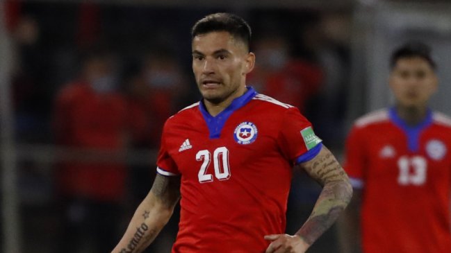 Charles Aránguiz llegará a la U en este mercado de pases