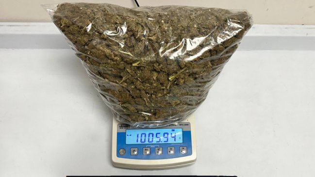 Tres detenidos por tráfico de drogas en la zona oriente de Iquique