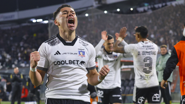 Colo Colo derrotó a O'Higgins con otro triunfo en los descuentos y quedó a un punto de la U