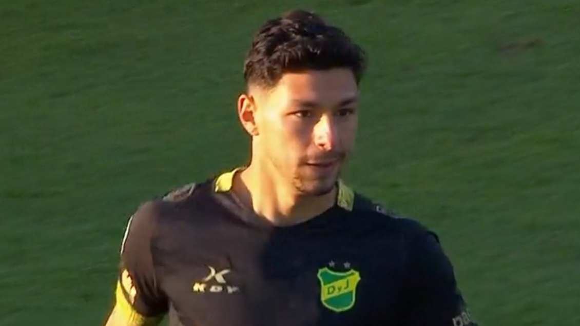 César Pérez debutó con Defensa y Justicia en dura caída frente a Platense