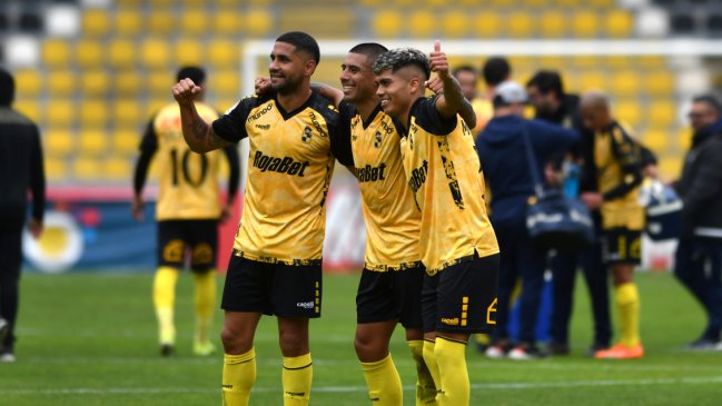 Coquimbo Unido se reforzó con volante de Colo Colo