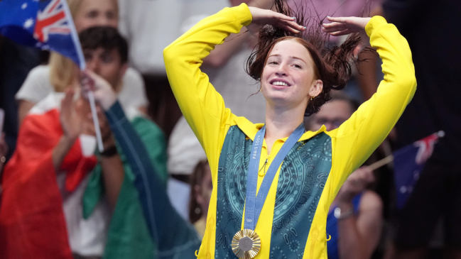 Mollie O'Callaghan ganó el oro en 200 metros libres con nuevo récord olímpico