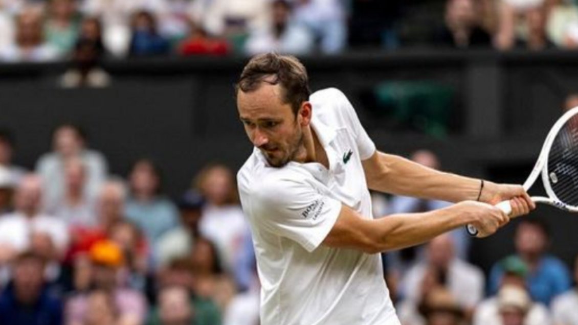 Daniil Medvedev avanzó a octavos en París 2024 tras batir a Sebastian Ofner