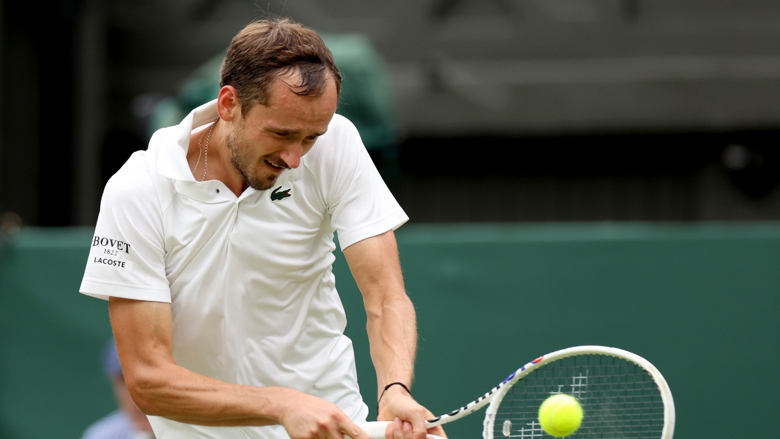 Medvedev se despidió de París 2024 con sorpresiva derrota ante un histórico Auger- Aliassime