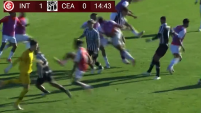 [VIDEO] Juveniles de Internacional y Ceará protagonizaron pelea campal en Brasil