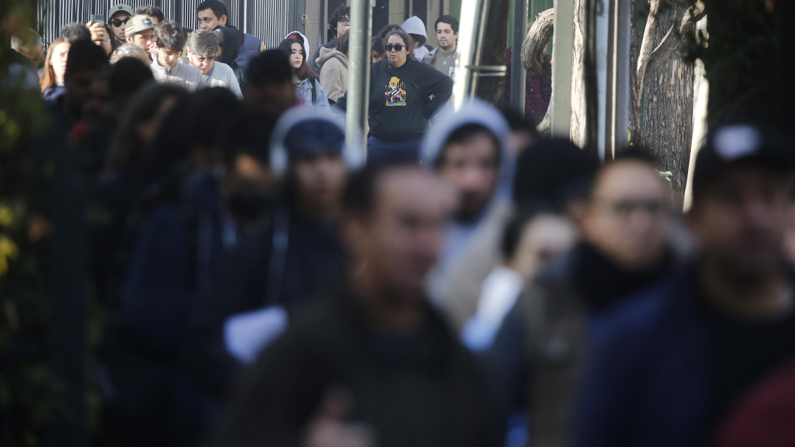 Padrón electoral en Chile: Cifra de extranjeros subió 16,3% en menos de un año