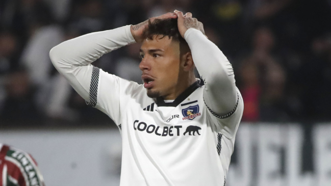 Fuera del Superclásico y Libertadores: Colo Colo confirmó rotura de meniscos de Alan Saldivia