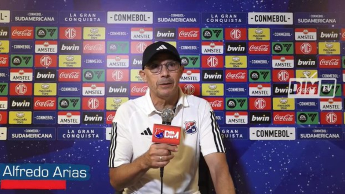 Alfredo Arias dejó Independiente Medellín a días de duelo con Palestino por la Sudamericana