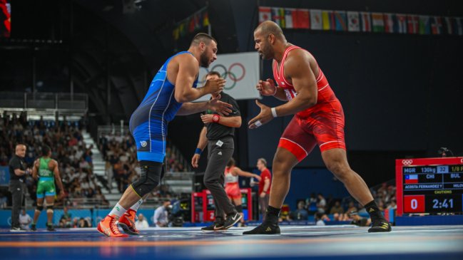 Yasmani Acosta dio el primer paso en la lucha grecorromana de París 2024