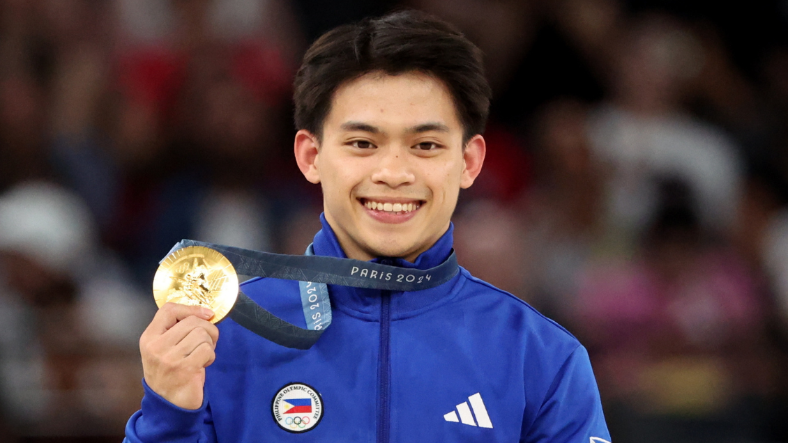 Gimnasta filipino recibirá ramen gratis de por vida tras obtener medalla de oro en París 2024
