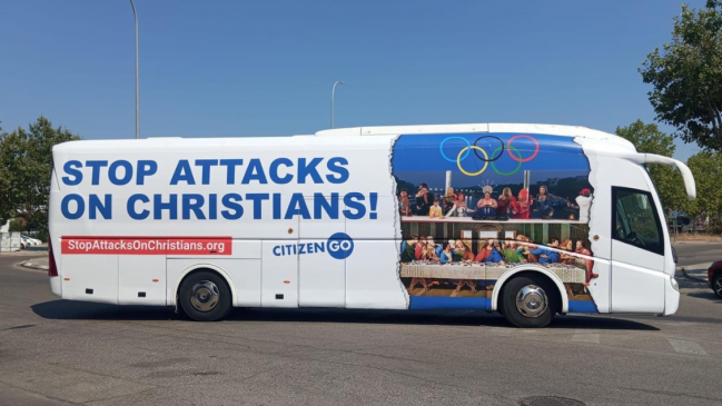 Detuvieron en París a siete cristianos españoles por protestar contra la ceremonia de los JJ.OO.