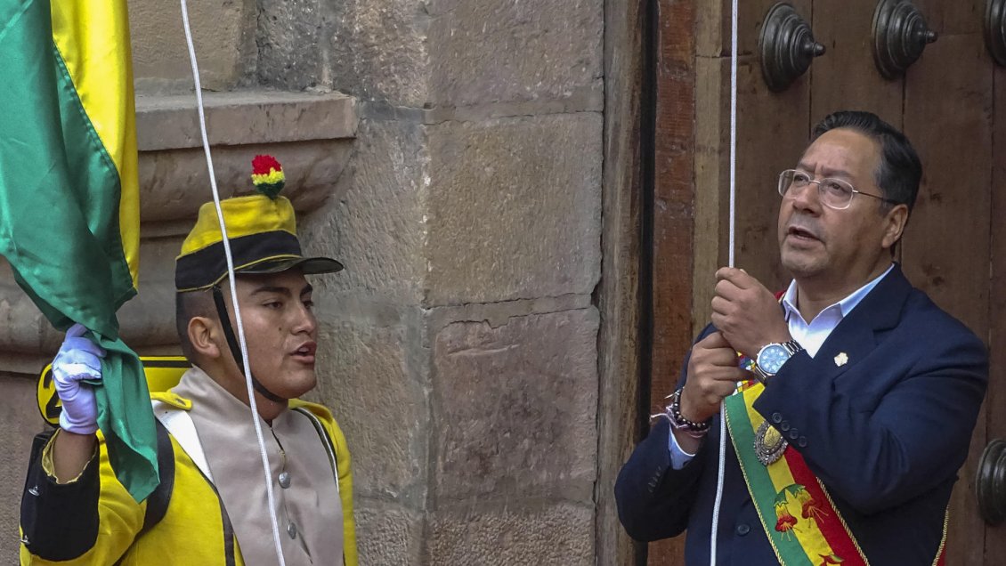 Luis Arce propone un referendo sobre subvención a combustibles y reelección presidencial