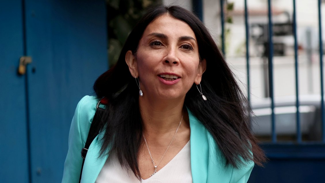 Como en Santiago: Derecha negocia bajar otras candidaturas ya inscritas