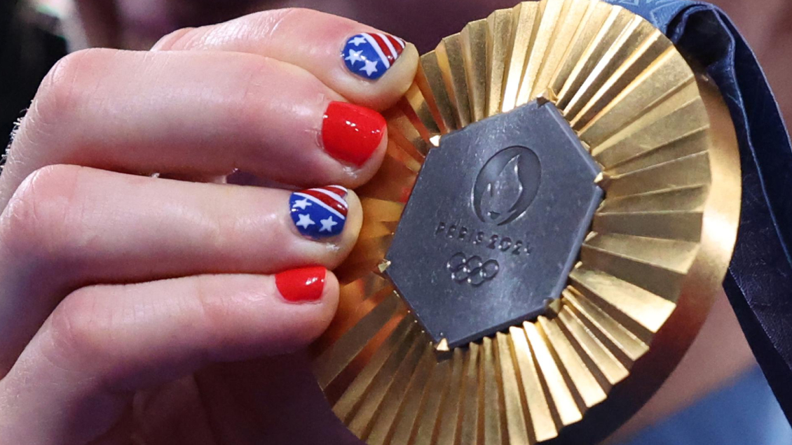 Brasileño fue detenido en París por vender medallas olímpicas falsificadas