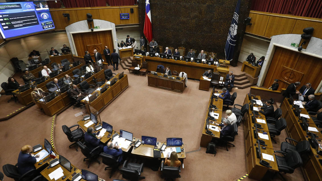 Notarios: Gobierno buscará reponer inhabilidad para familiares de parlamentarios