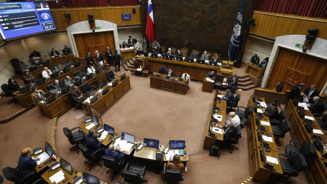 Notarios: Gobierno buscará reponer inhabilidad para familiares de parlamentarios