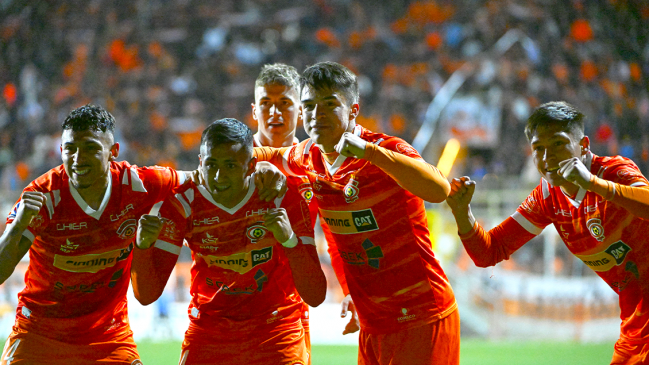 Cobreloa se alejó de la zona de peligro y complicó a Unión La Calera en el fondo de la tabla