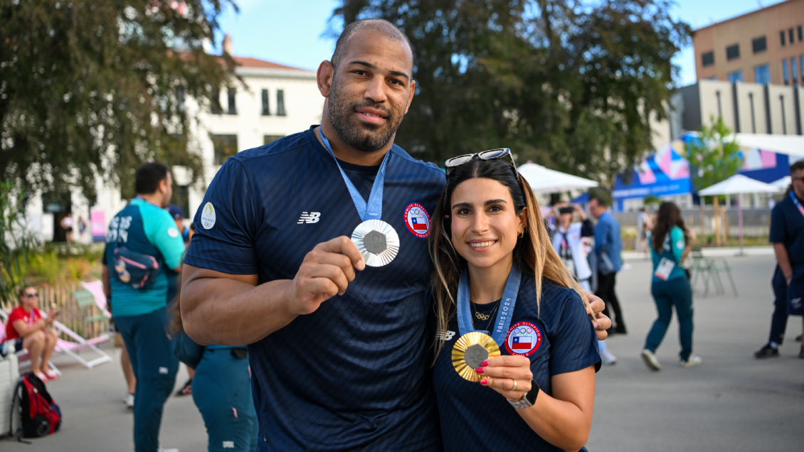 Francisca Crovetto y Yasmani Acosta serán recibidos este lunes en La Moneda