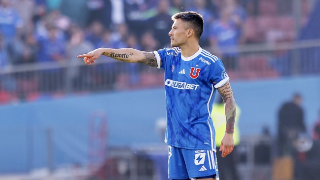 [VIDEO] Charles Aránguiz tomó la voz de mando en la U