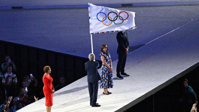 París 2024 dijo adiós y entregó la posta olímpica a Los Angeles 2028